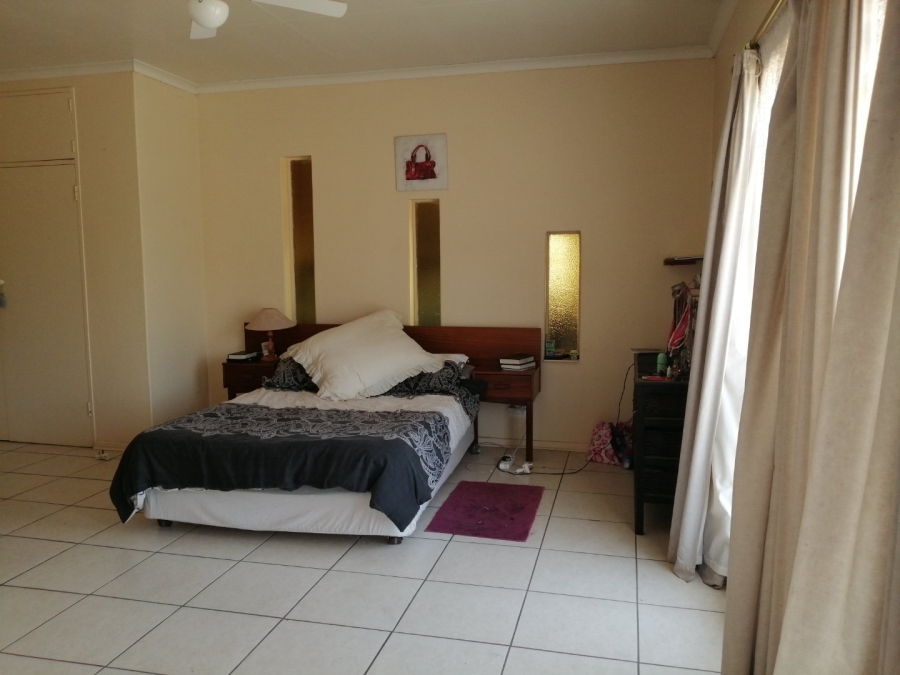 5 Bedroom Property for Sale in Sasolburg Free State